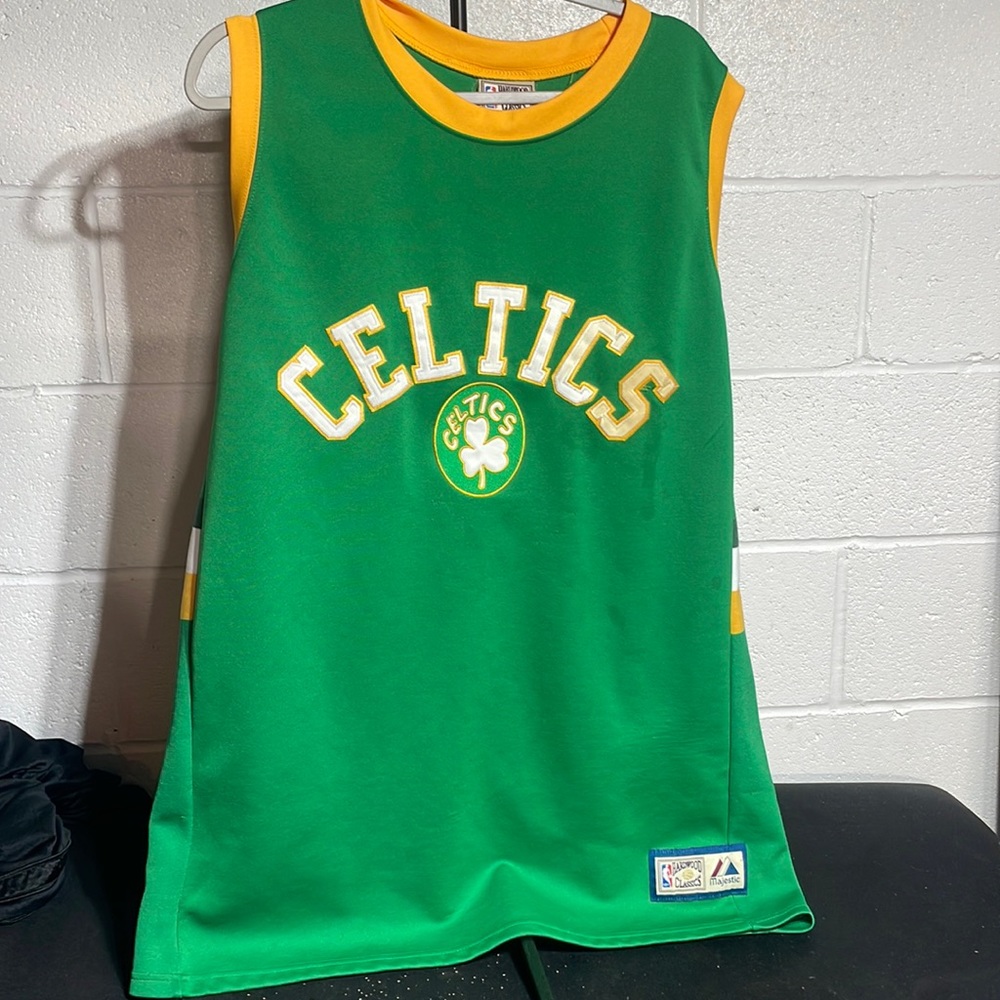 Size XL men jersey NBA